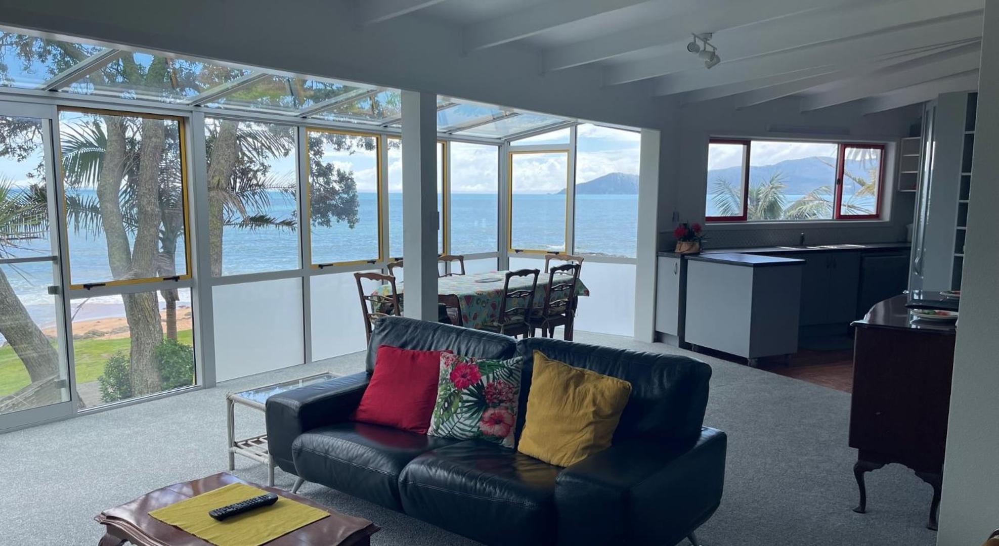 Driftwood Lodge Beachfront, Cable Bay, Northland Coopers Beach Habitación foto