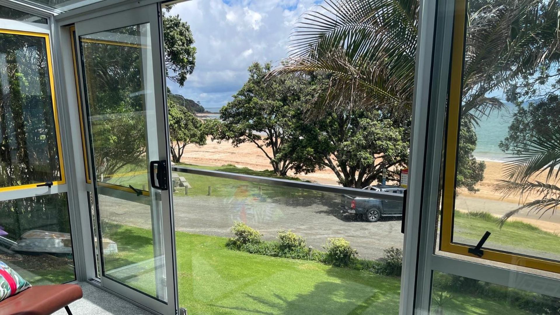 Driftwood Lodge Beachfront, Cable Bay, Northland Coopers Beach Exterior foto