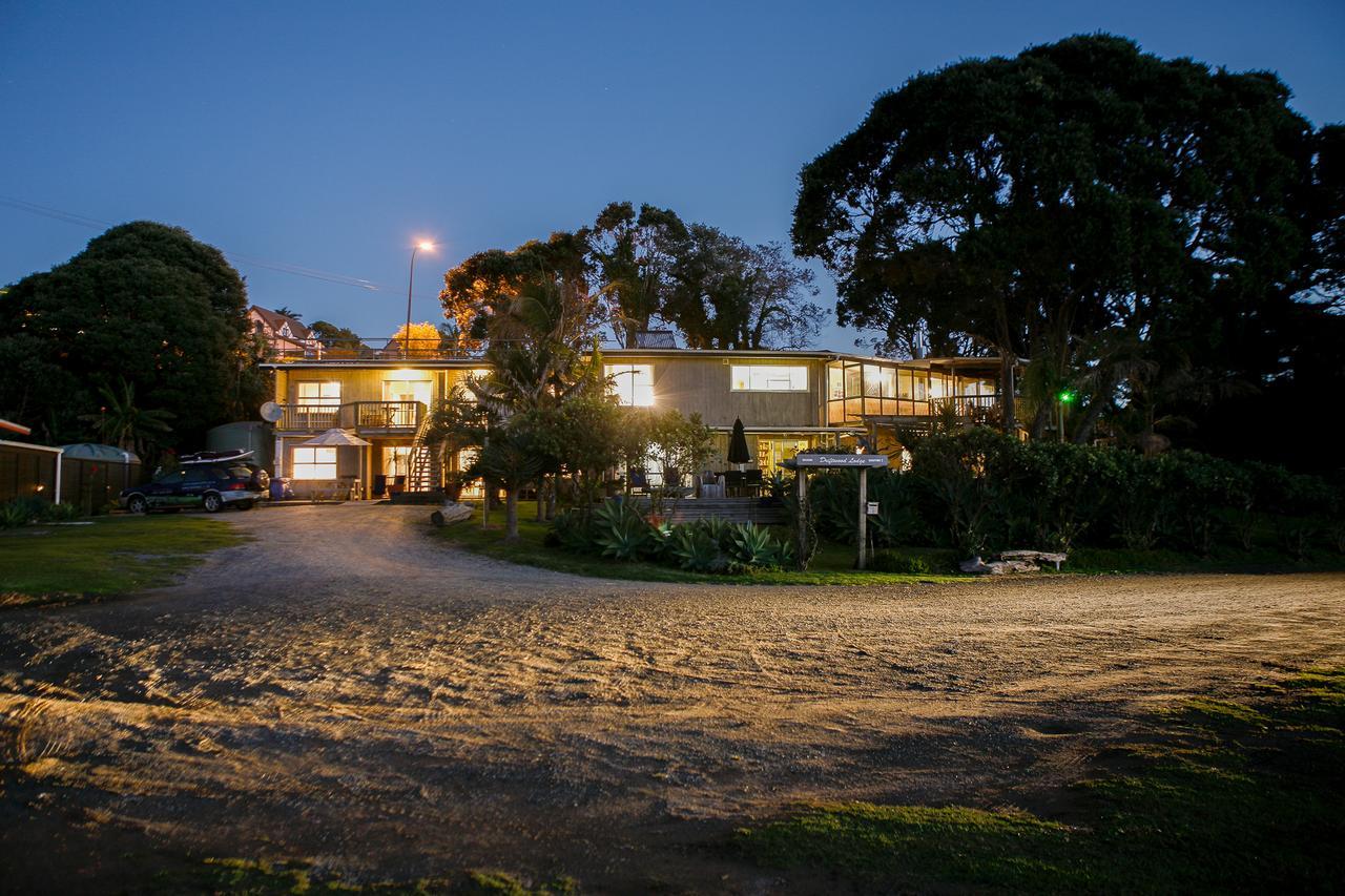 Driftwood Lodge Beachfront, Cable Bay, Northland Coopers Beach Exterior foto